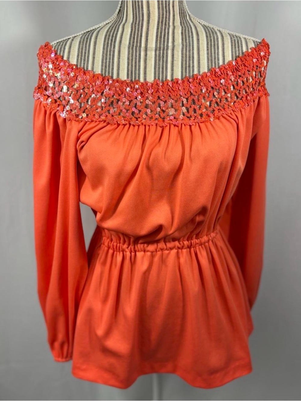 Vtg bright coral women’s long sleeve off the shoulder disco era top